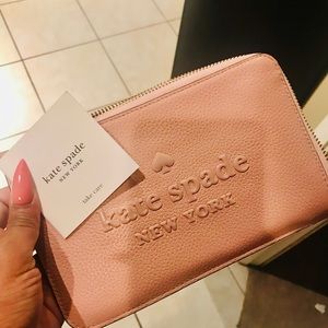 Kate spade wristlet NWT